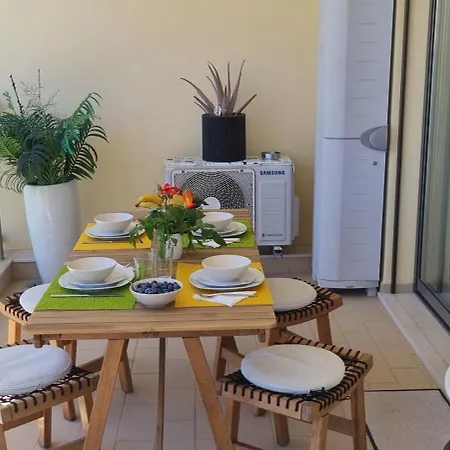 Et Chaleureux Avec Terrasse Vue Piscine à 2 Pas De La Marina * Albufeira