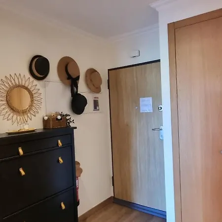 Et Chaleureux Avec Terrasse Vue Piscine A 2 Pas De La Marina Apartamento