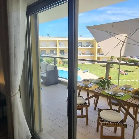 Et Chaleureux Avec Terrasse Vue Piscine à 2 Pas De La Marina Appartement Albufeira