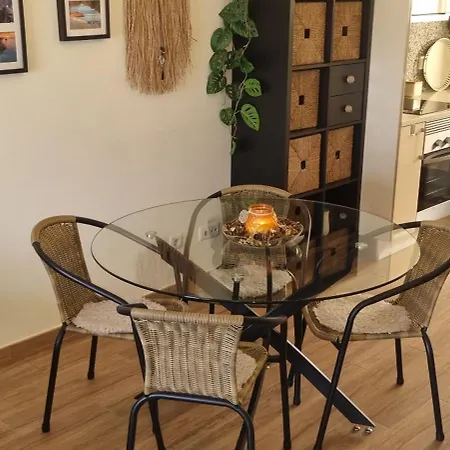 Et Chaleureux Avec Terrasse Vue Piscine à 2 Pas De La Marina Appartement