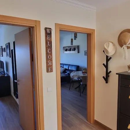 Et Chaleureux Avec Terrasse Vue Piscine à 2 Pas De La Marina Appartement