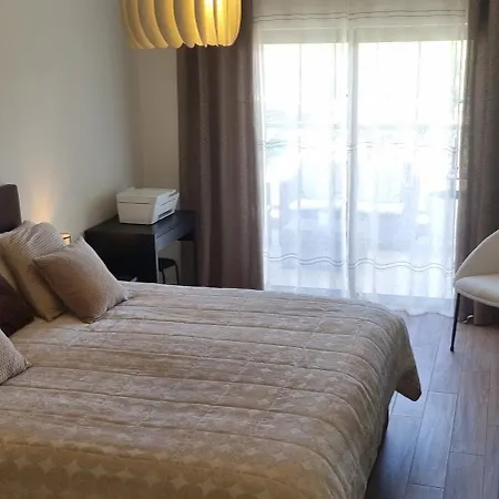 Apartamento Et Chaleureux Avec Terrasse Vue Piscine A 2 Pas De La Marina Albufeira