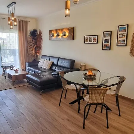 Apartamento Et Chaleureux Avec Terrasse Vue Piscine A 2 Pas De La Marina