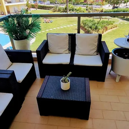 Et Chaleureux Avec Terrasse Vue Piscine à 2 Pas De La Marina Appartement *
